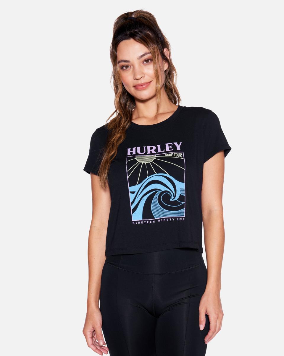 Tops & T-Shirts Tailor-Made Women Touring Since 99 Baby Tee Hurley Black