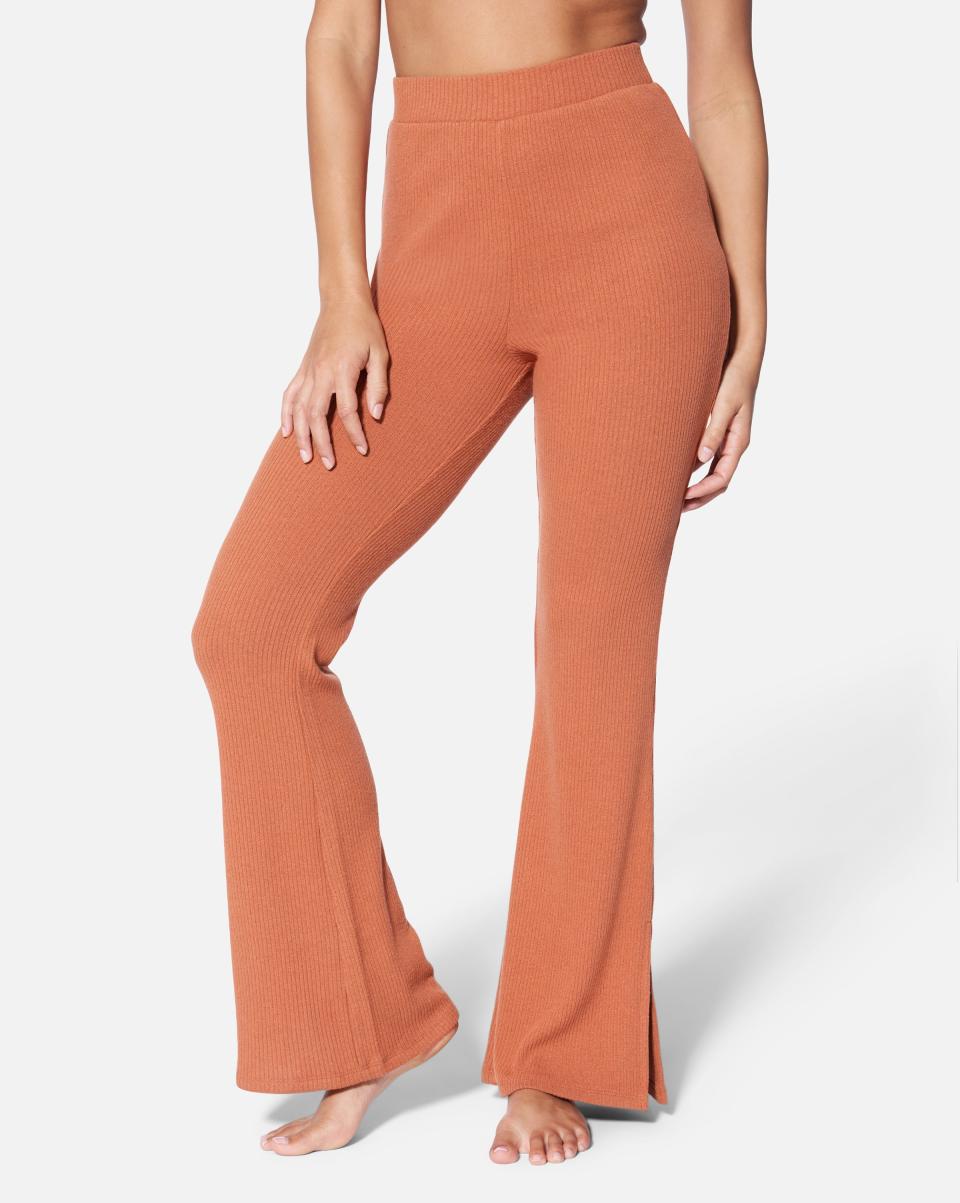 Shorts & Bottoms Baked Clay Essential Fleece Ribbed Flare Pant Unique Hurley Women
